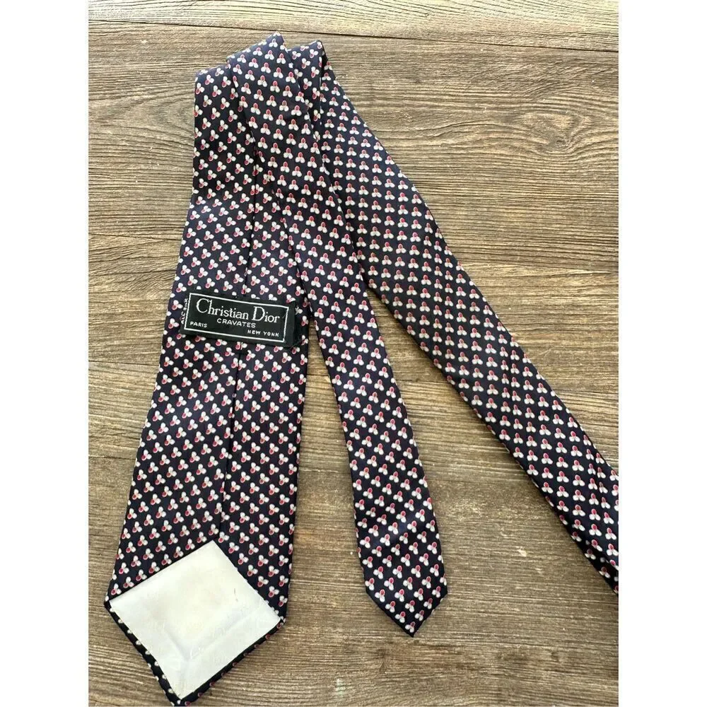 Vintage Christian Dior men’s tie, 100% silk